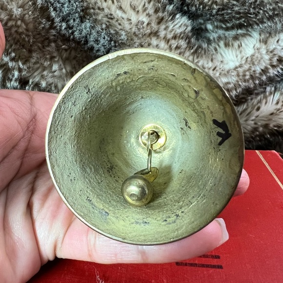 Elephant Handle Brass Bell Trumpeting Elephant With Trunk Raised,shelf Decor - Picture 4 of 7